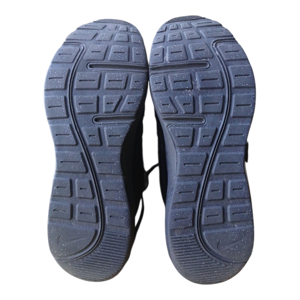 Nike Max Air Black Athletic Sneakers - Picture 5 of 8